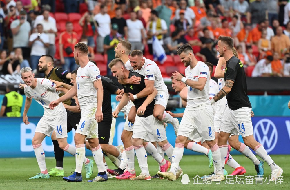 欧洲杯英格兰与乌克兰直播:欧洲杯英格兰与乌克兰直播比赛